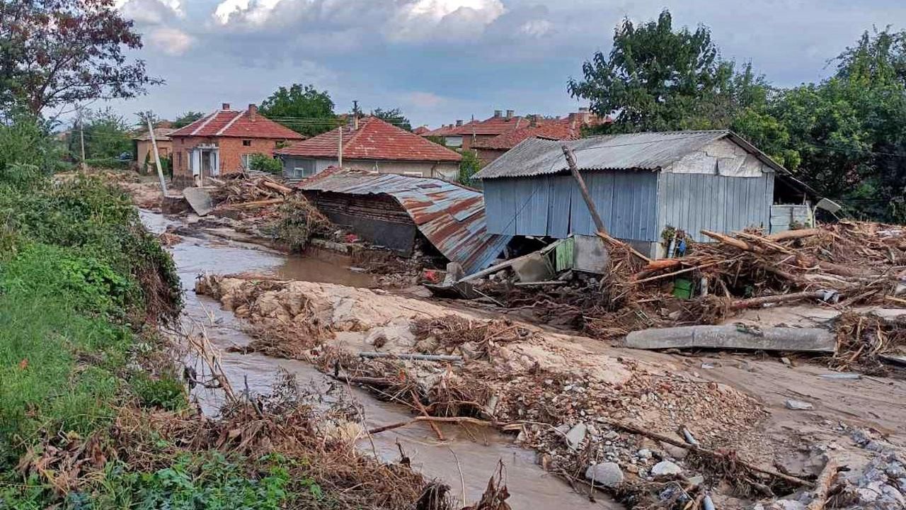 Украински бежанци отстъпиха даренията си на бедстващите в Карловско