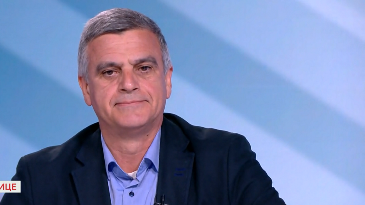 Янев: Пропагандата за войната е двустранна