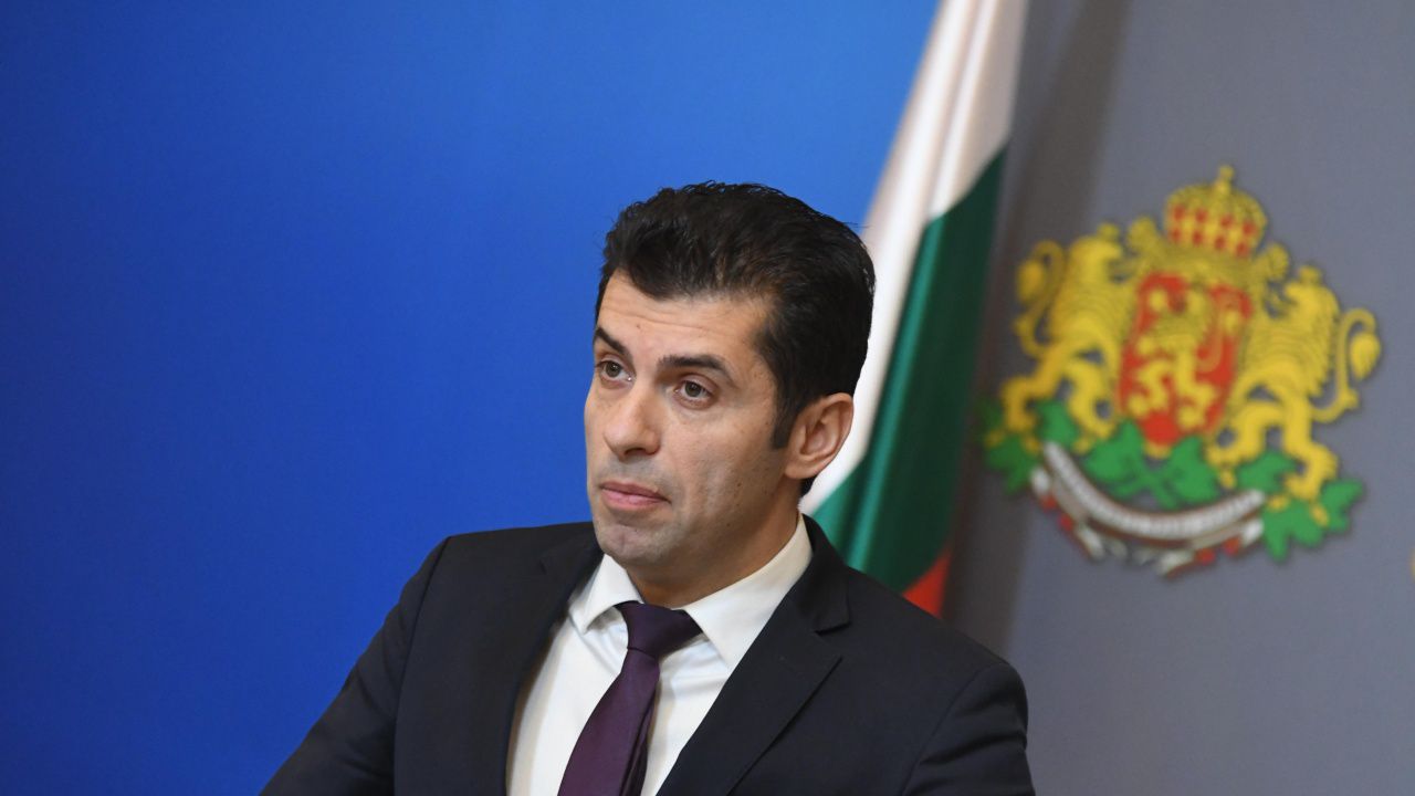 Най-влиятелното франкофонско издание за Петков:  Човекът, който иска да отърве България от корупцията