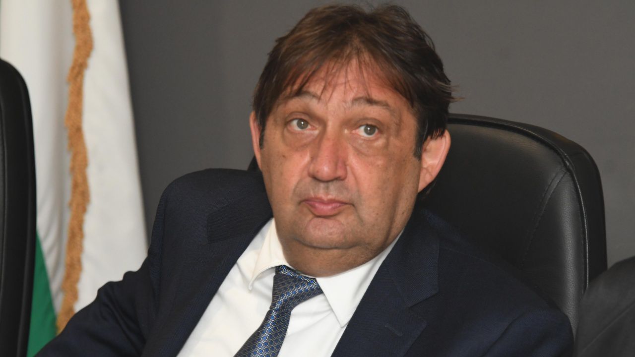 Министър Шишков: Стопирането на проектите по АМ "Хемус" е лошо управление