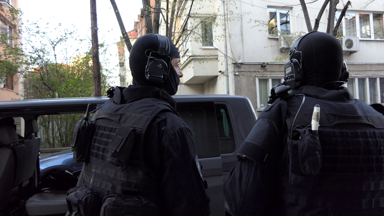 Предаде се и соченият за организатор на убийството на бившия полицай в кв. "Лозенец"