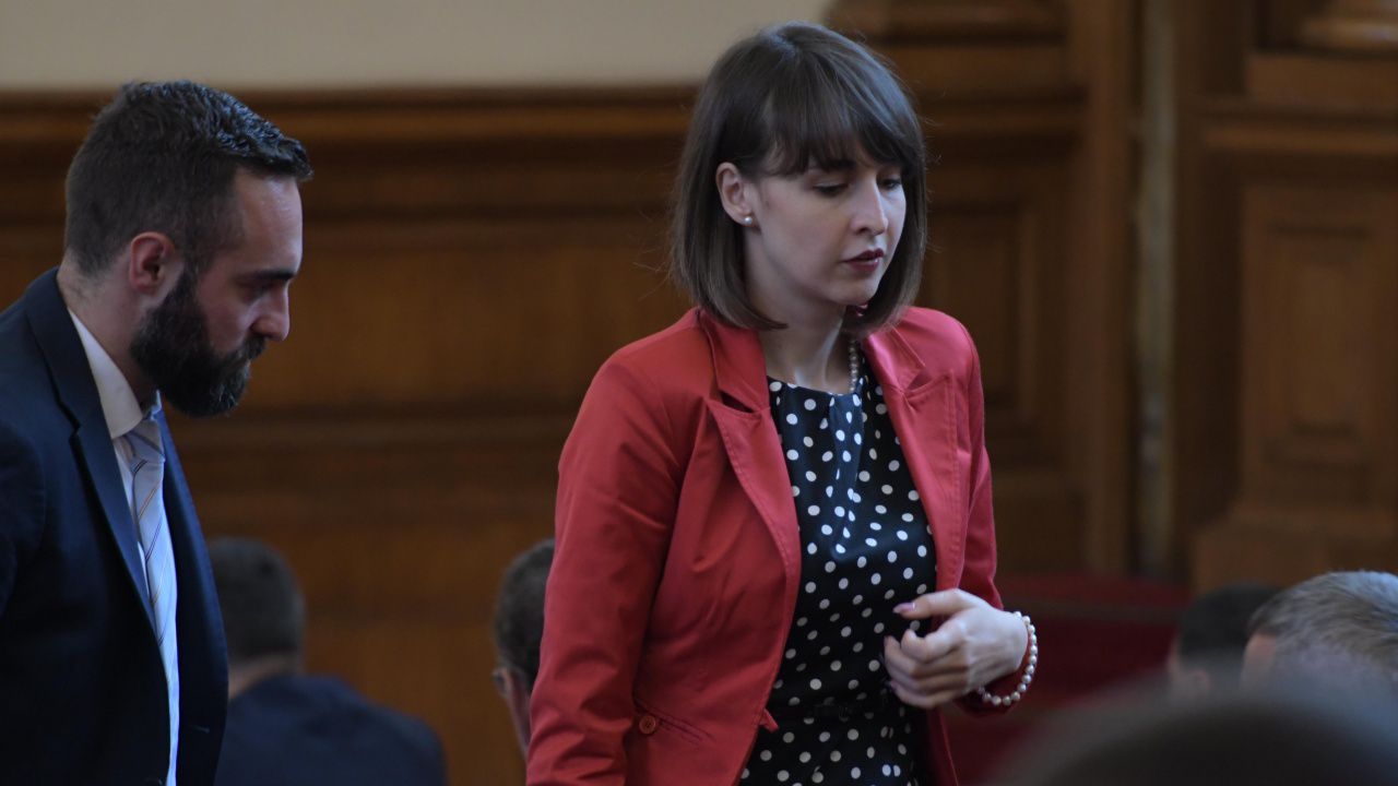 Деница Симеонова (ПП): За да работи един кабинет на малцинството трябва в НС да има желание да се работи истински