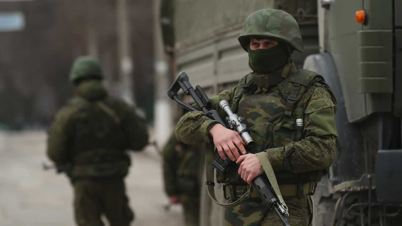 МО на Русия: Руски военен самолет е ударил украински войници на Змийския остров