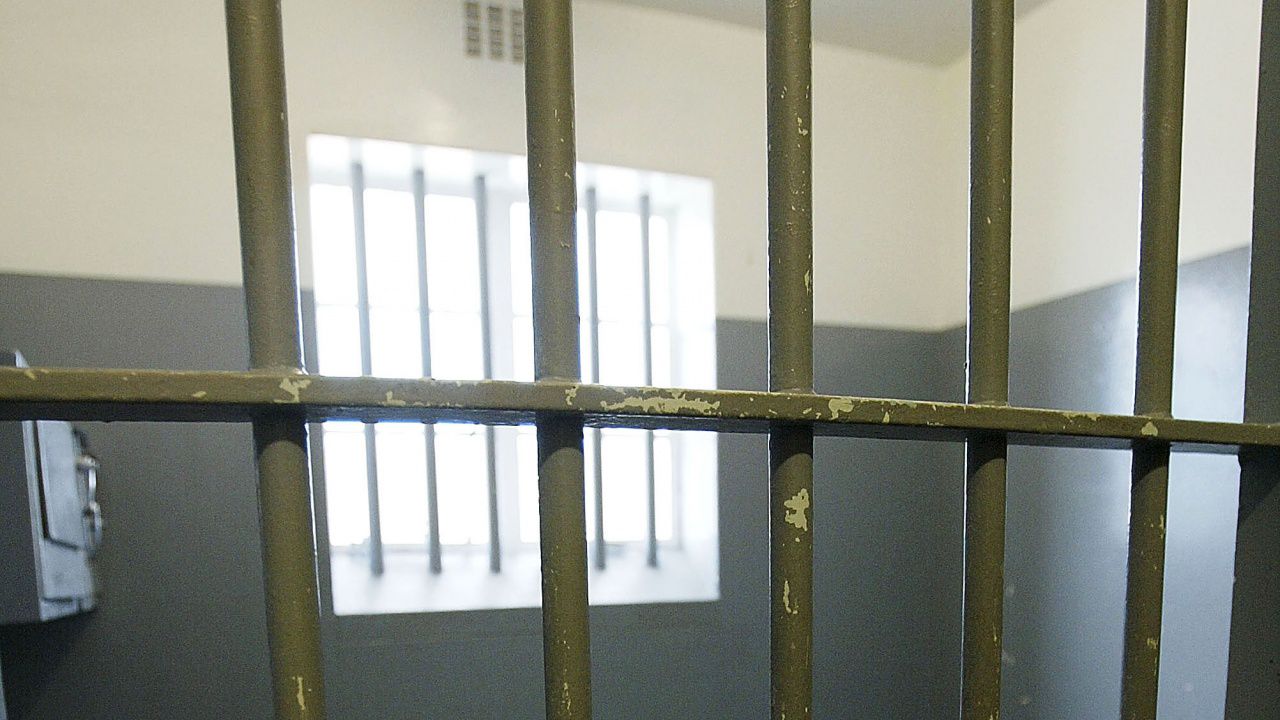 Осъдиха саудитка на 34 години затвор заради туитове
