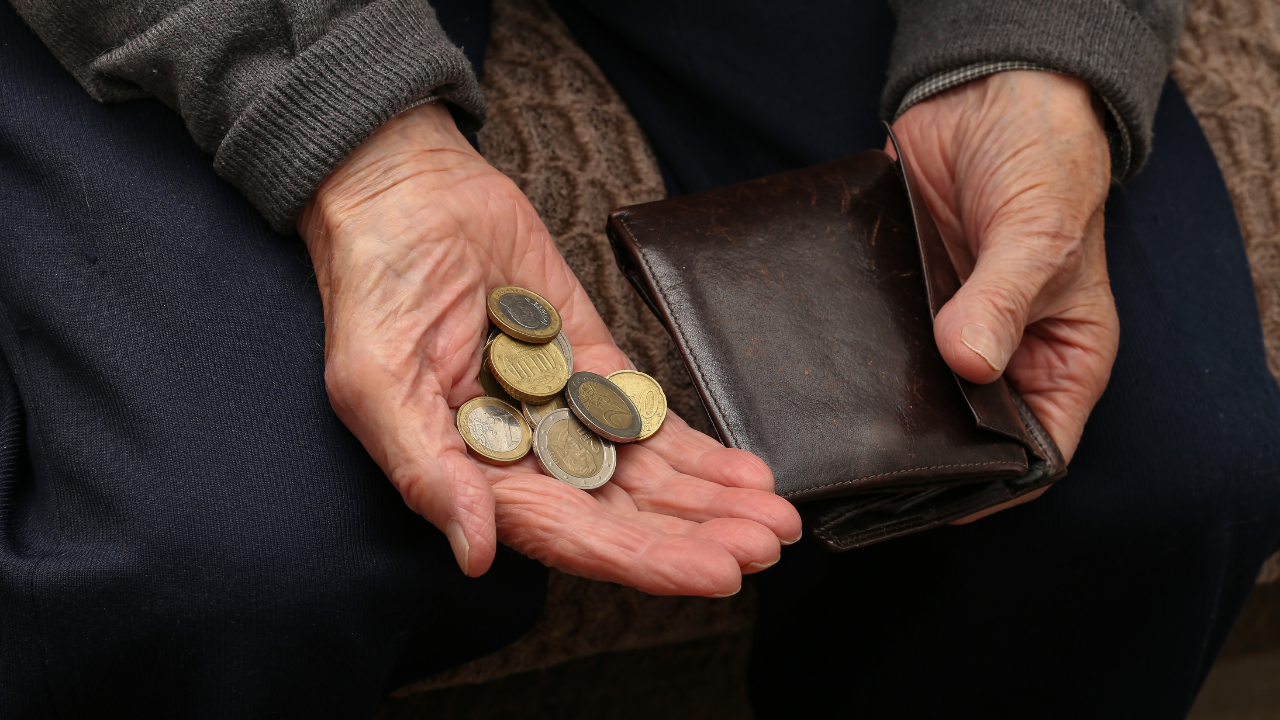 Увеличава се броят на работещите пенсионери