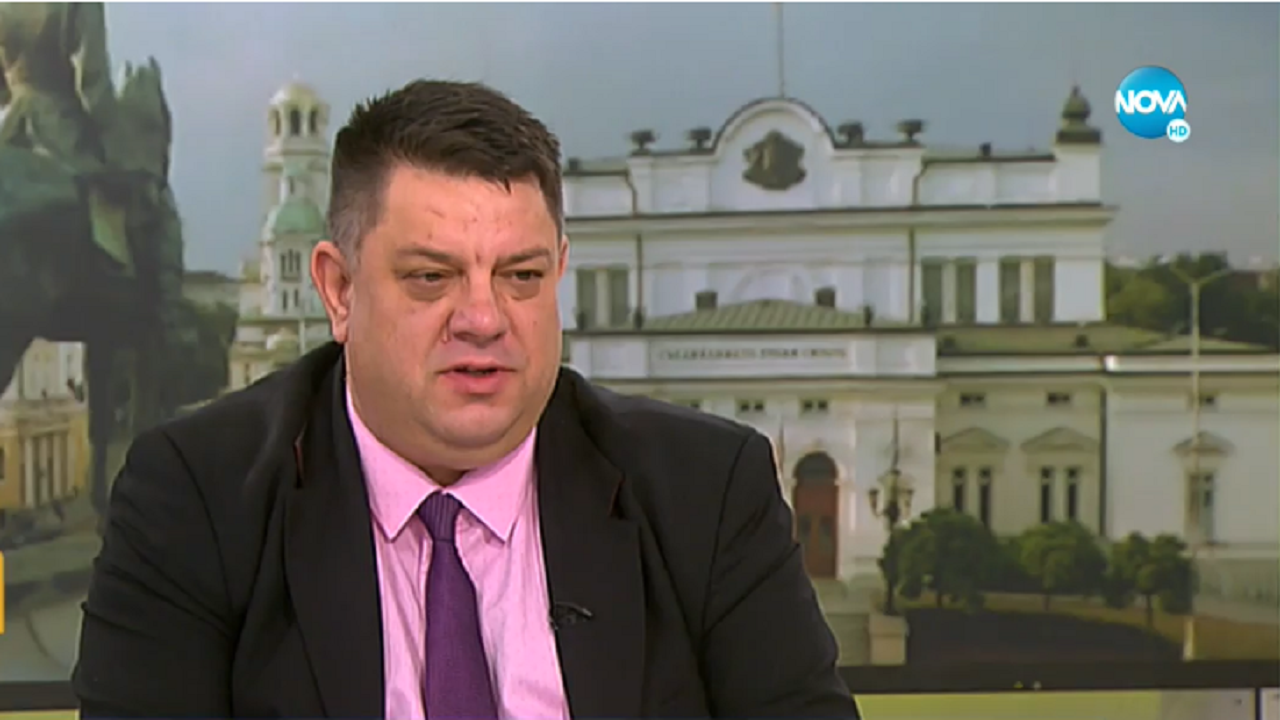 Зафиров (БСП): Блокирането на работата на НС увеличава възможността за президентска република