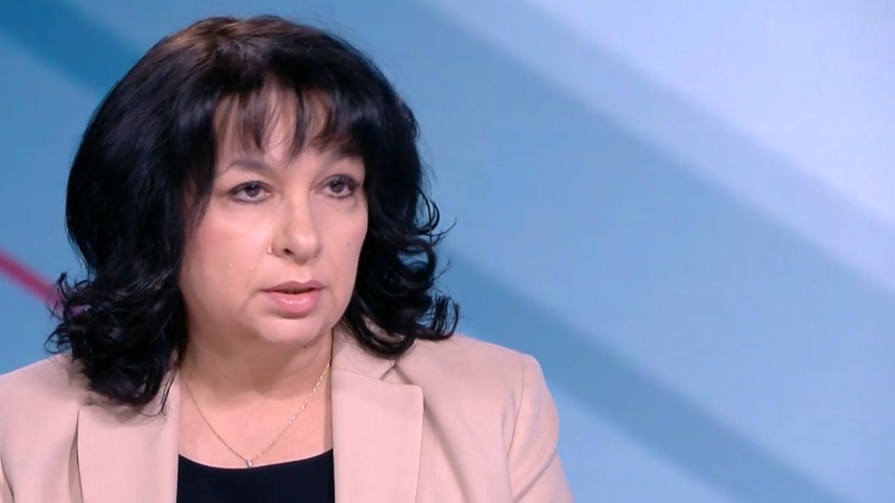 Петкова: Твърденията, че пари за "Хемус" са се насочвали към ГЕРБ, са неверни и недоказуеми