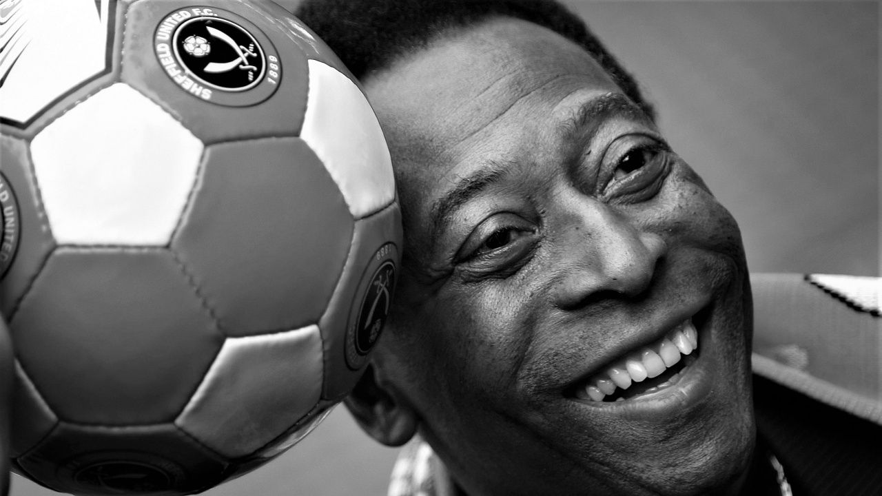 Почина футболната легенда Пеле