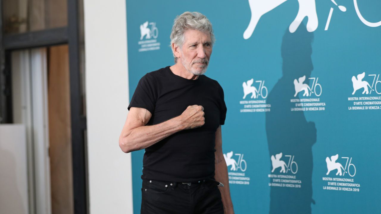 Роджър Уотърс тегли майната на Путин в отворено писмо