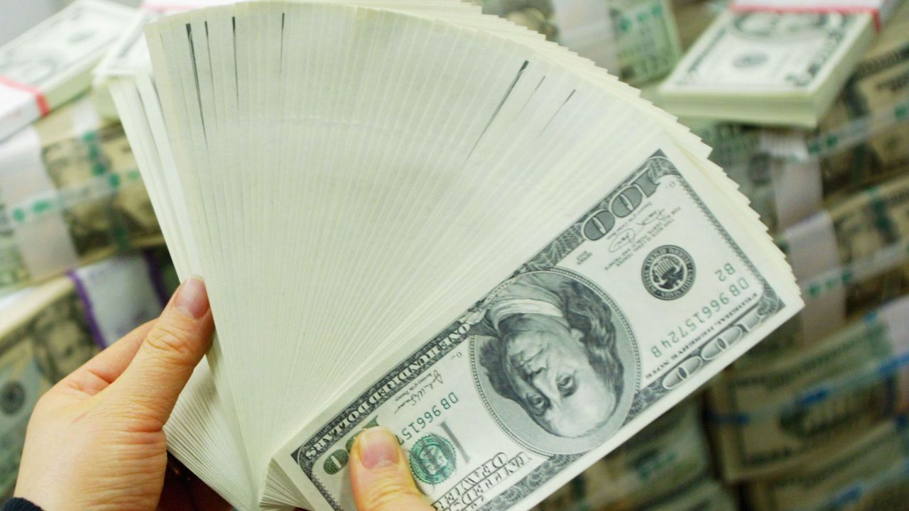 За пръв път от 17 септември цената на газа падна под 800 долара