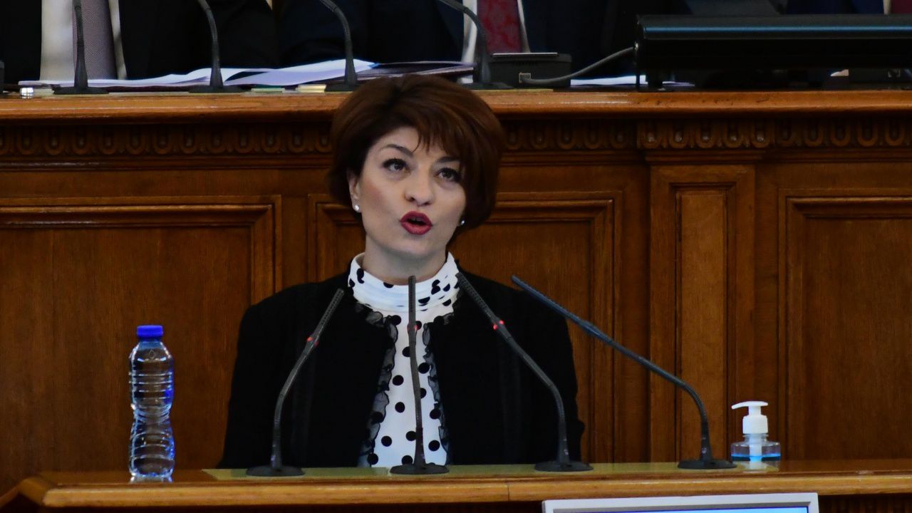 Десислава Атанасова: Промяната можем да бъдем само ние