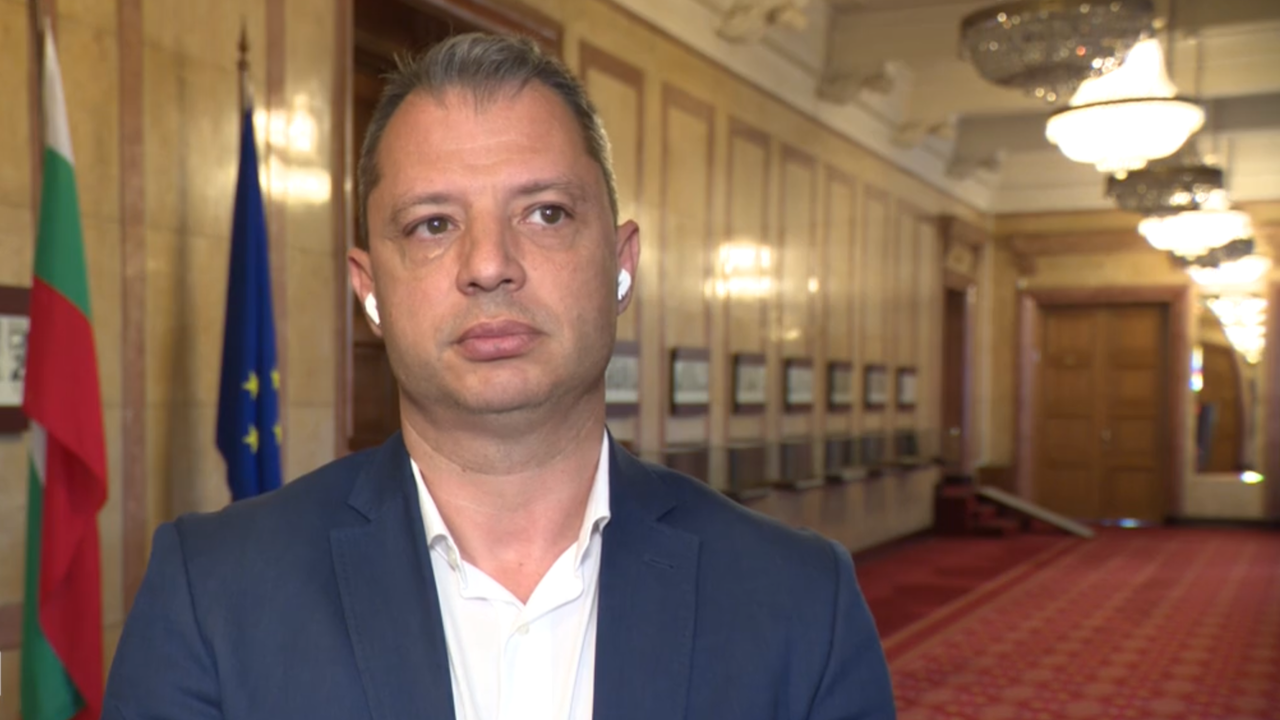 Делян Добрев: Кирил Петков превърна изгонването на руските дипломати в пародия