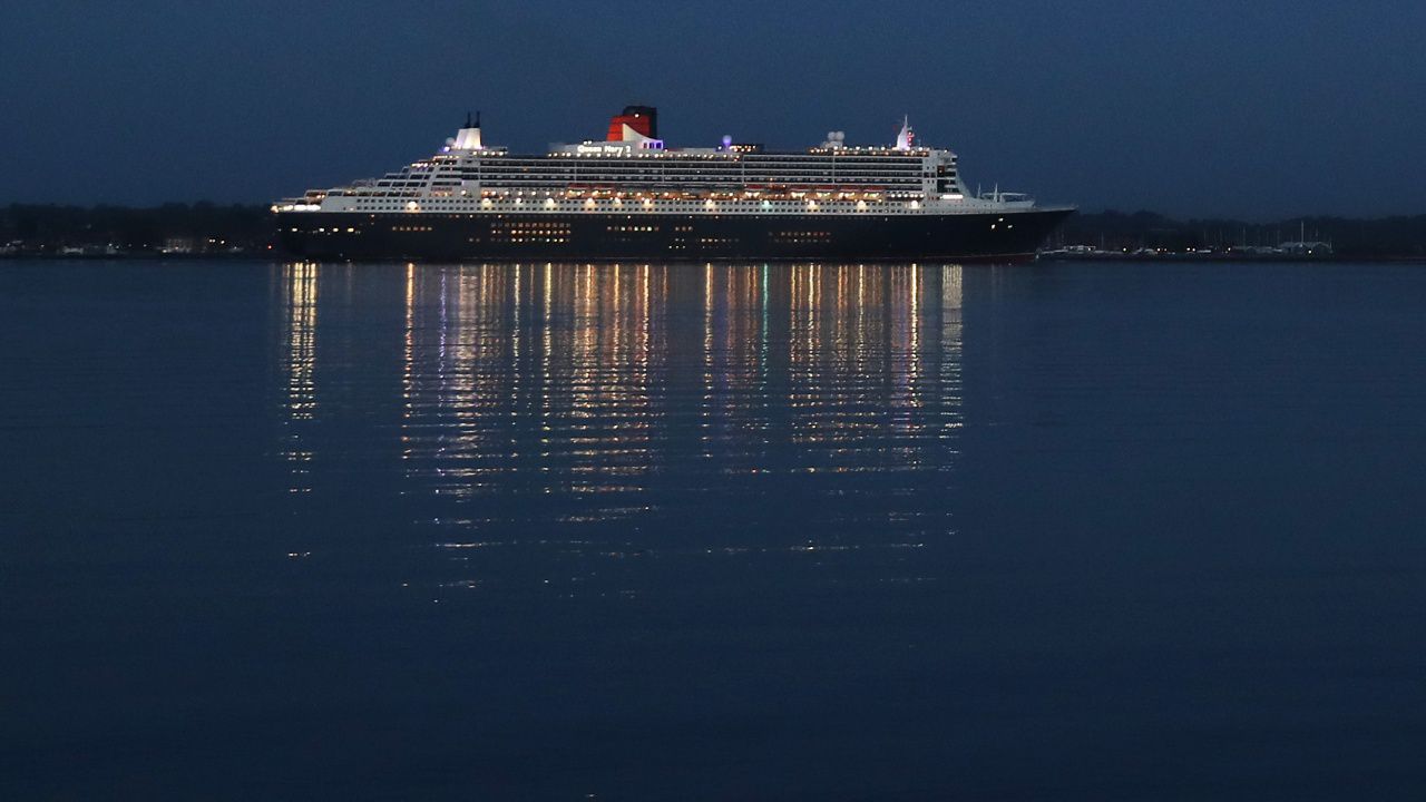 Клъстър от заразени с коронавирус на круизен кораб по река Дунав