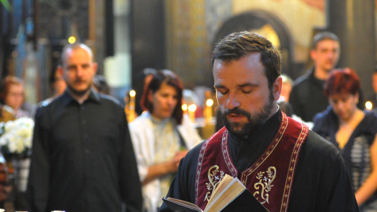 Заупокойни молитви за загиналите по пътищата ще бъдат отслужени в храмовете в София