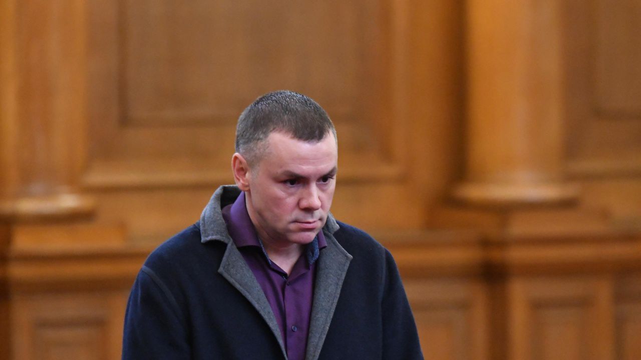 Ицо Хазарта: Знаех, че ще ми е трудно в парламента, но не очаквах това