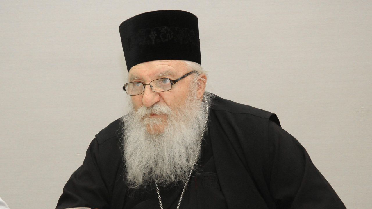 Отец Иван вдига нов приют в Кюстендилско