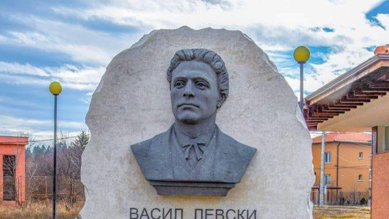 Изграждат бюст-паметник на Васил Левски в Кермен