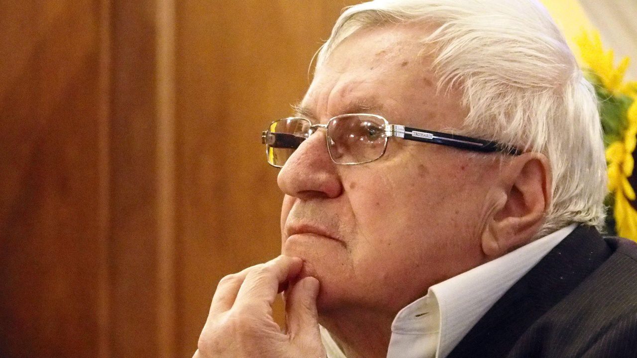 Проф. Андрей Пантев пред novini.bg: Историята не е козметика за прикриване на дефектите ни с Македония