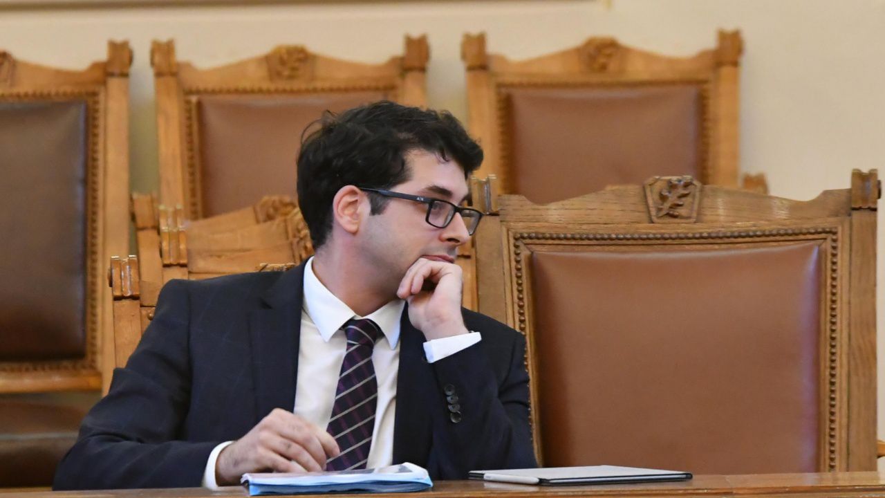 Пеканов: Ползите от еврото са повече от каквито и да е рискове