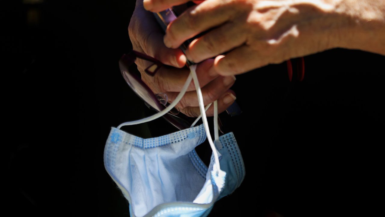 Италия удължава до 30 септември носенето на маски в обществения транспорт и здравните заведения