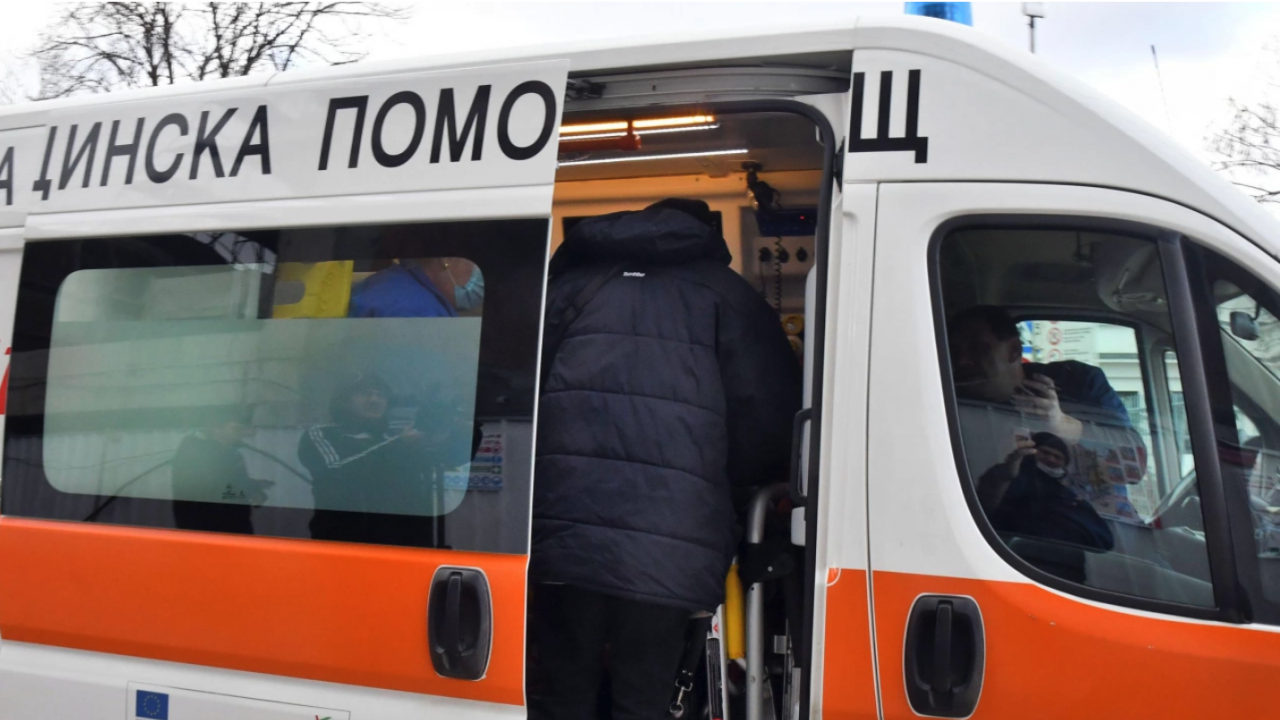 Катастрофа с пострадали затапи движението по главния път София – Варна в района на Търговище