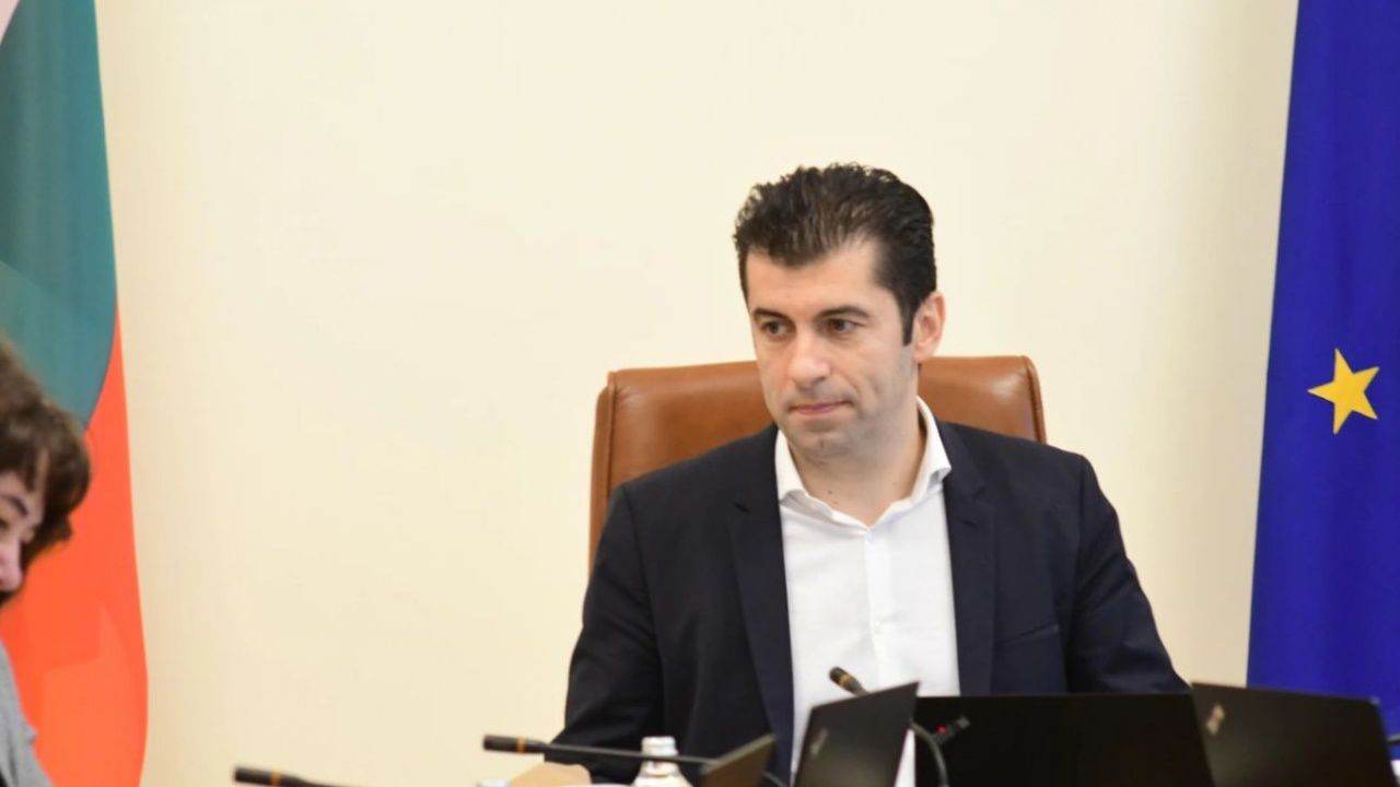 Кирил Петков: Гроздан Караджов незабавно да освободи председателя на АПИ