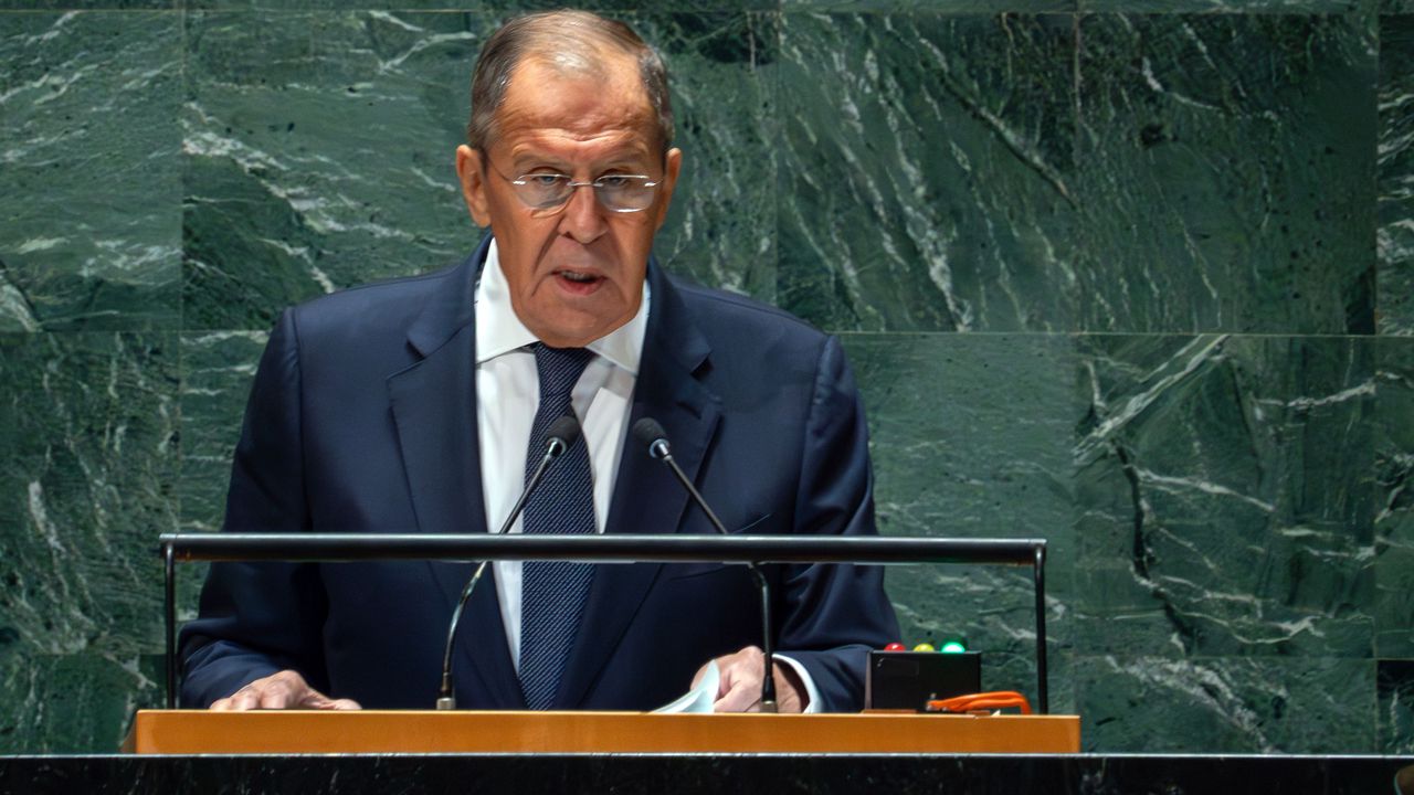 Сергей Лавров: Германия вече пряко се намесва във войната в Украйна