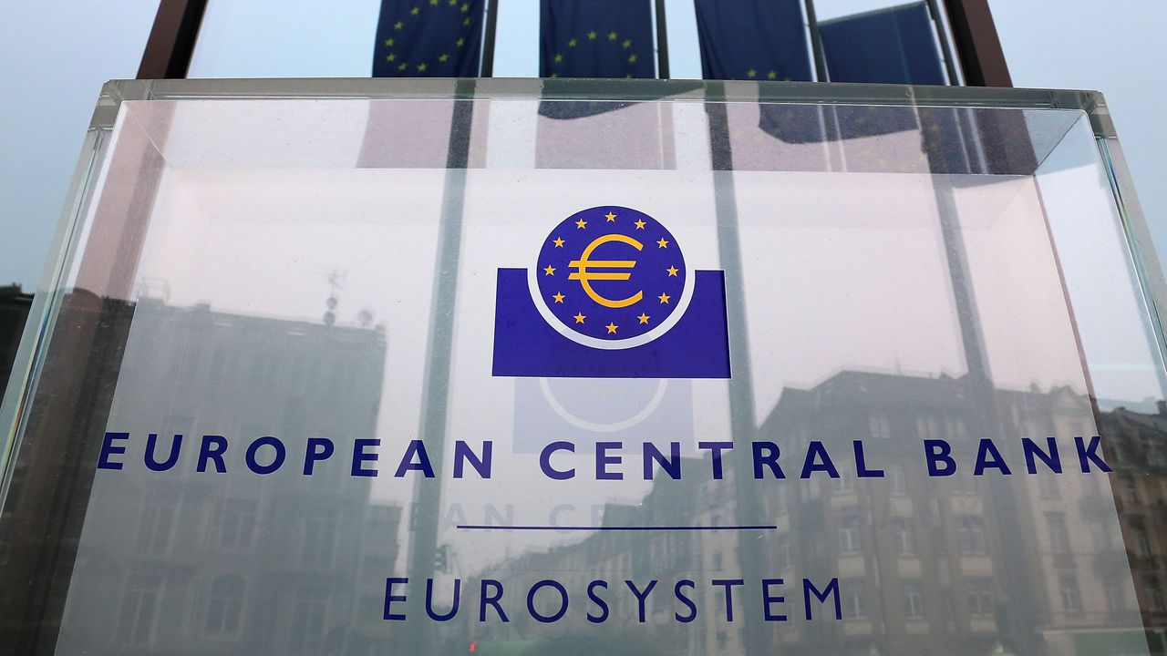 ЕЦБ: Потребителите в еврозоната очакват по-висока инфлация в краткосрочен план
