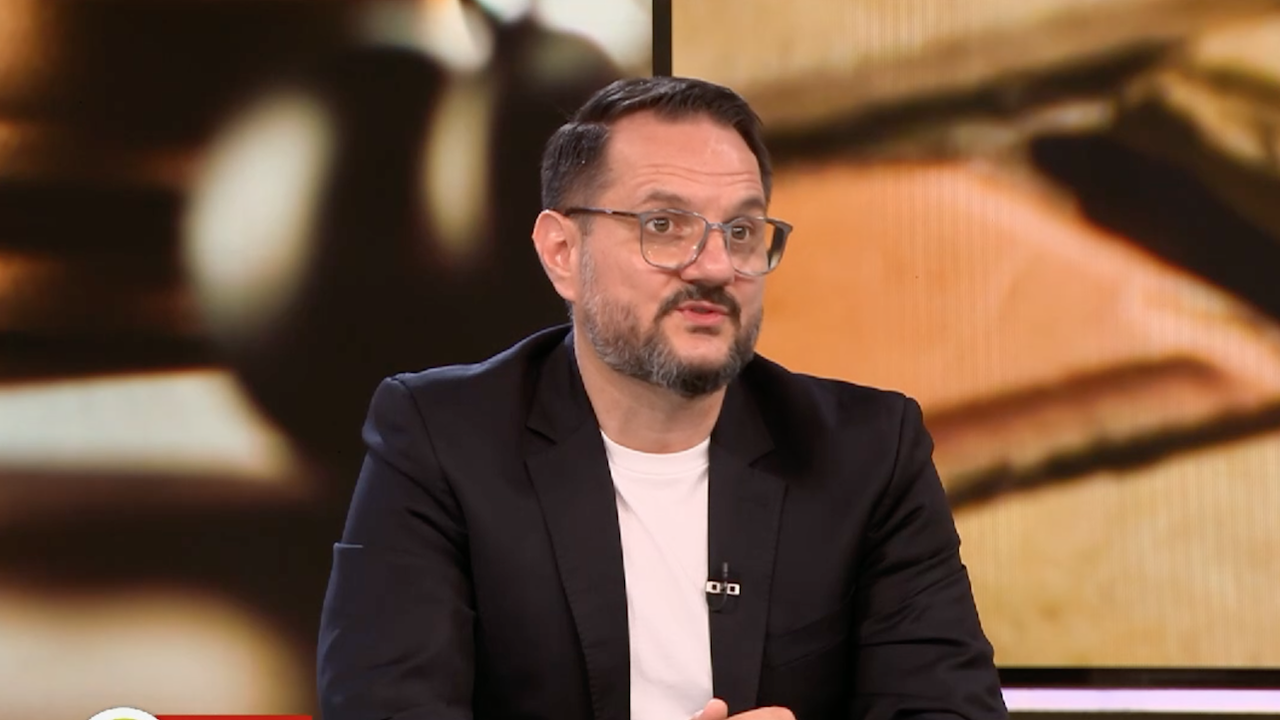 Никога и по никакъв начин не ми е бил оказван