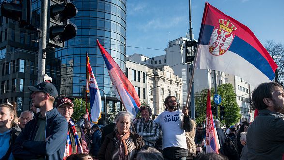 Протести се проведоха в няколко града в Сърбия