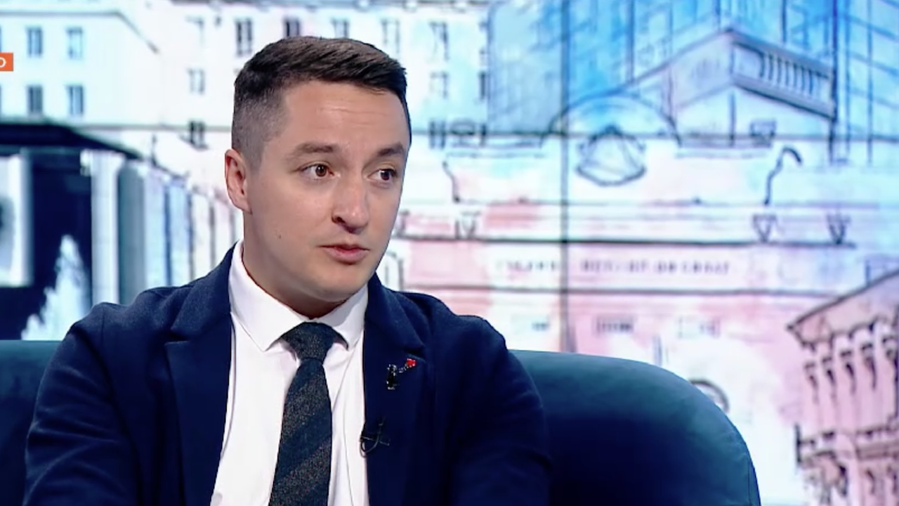 Явор Божанков определи оставката на Кирил Петков като достойна постъпка