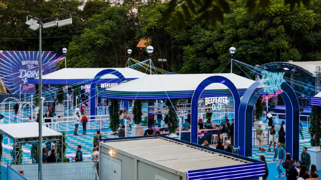 В продължение на един месец първият по рода си ролер