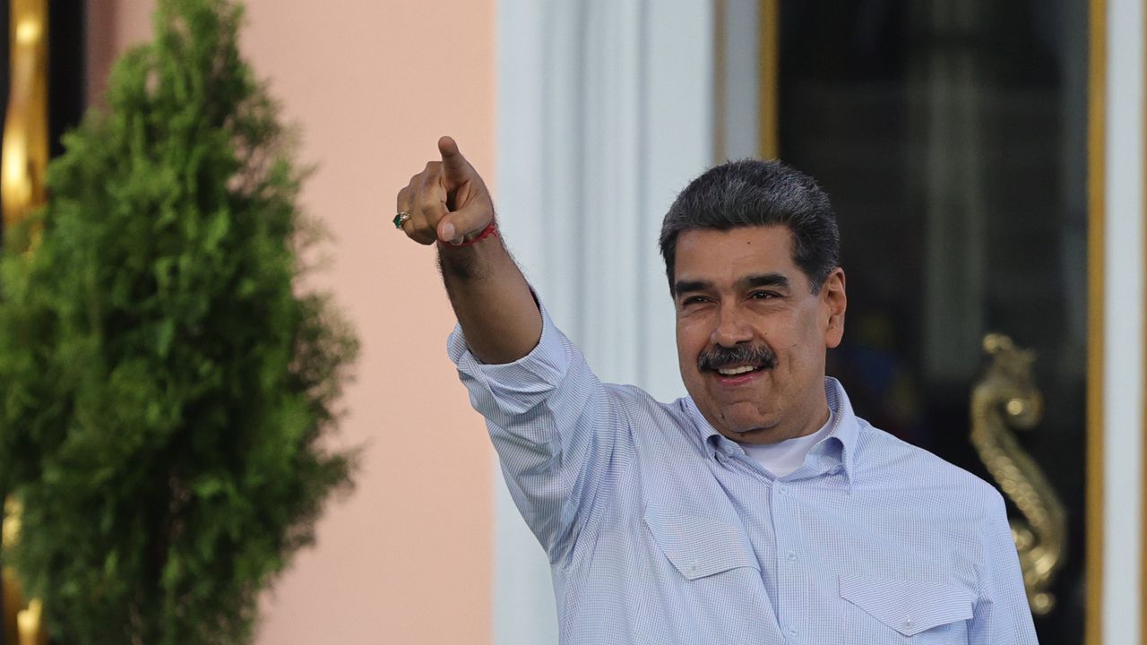 Лагерът на Мадуро обяви смазваща победа на местните избори във Венецуела