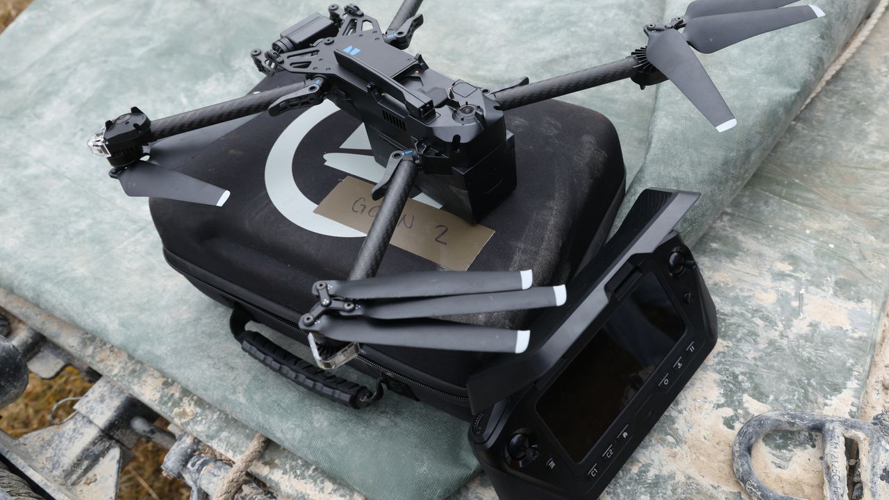 Руснаците използват дронове, които не са податливи на заглушаване, заплашвайки логистиката на ВСУ