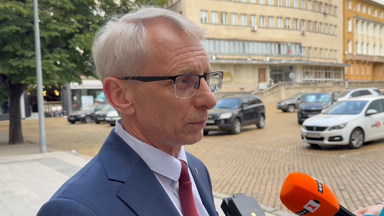 Денков за руския черен списък: Путин си търси нови врагове