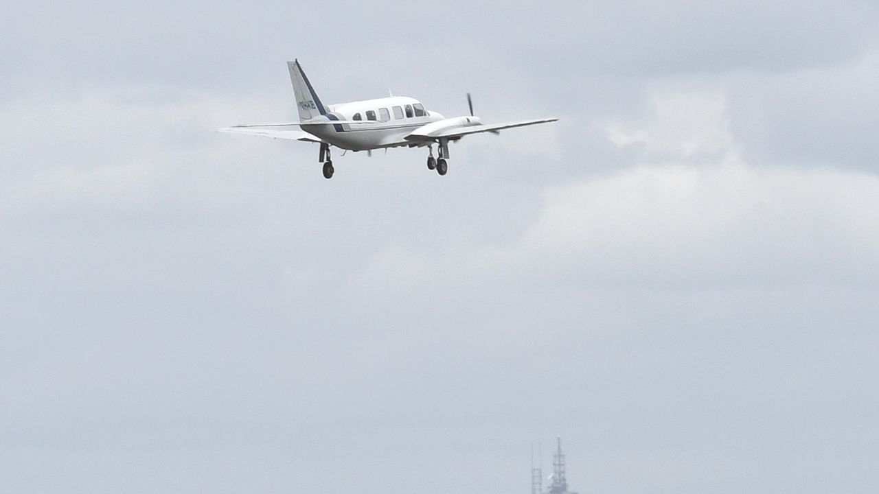 Пътник заплаши, че ще взриви самолет. Сърбин го обезвреди
