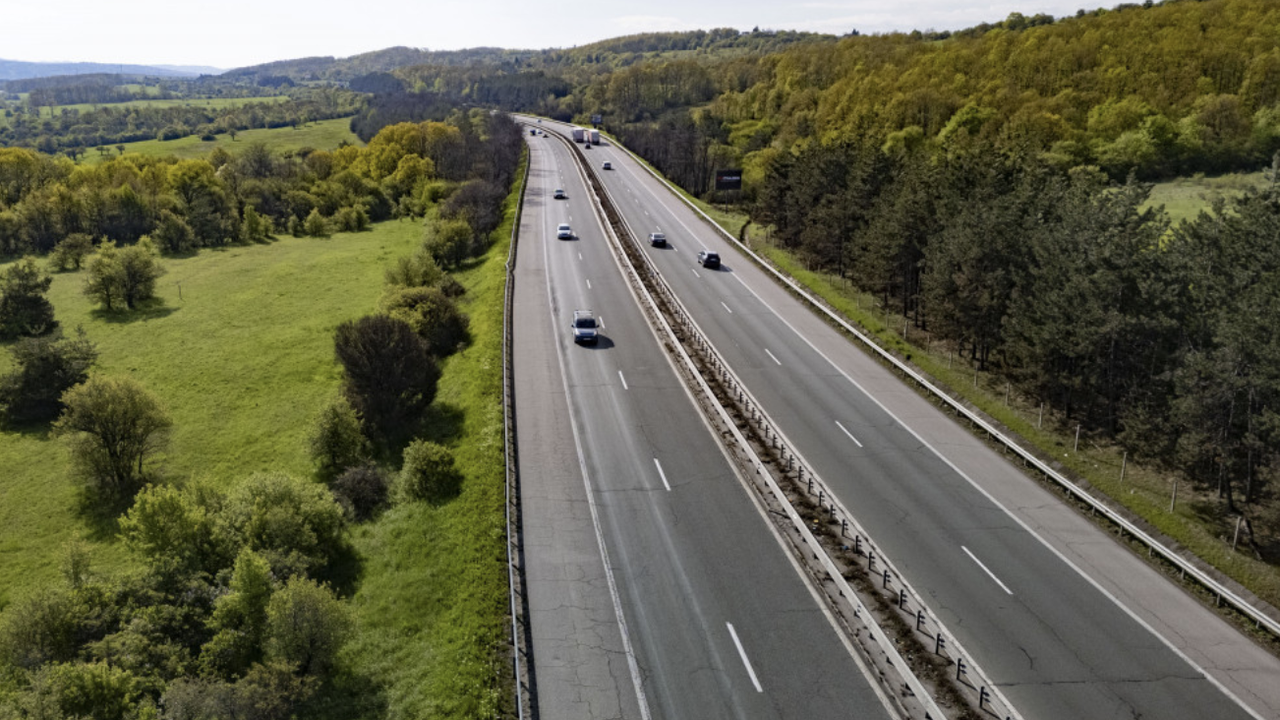 На 29 юли /вторник/ движението при км 16 на АМ