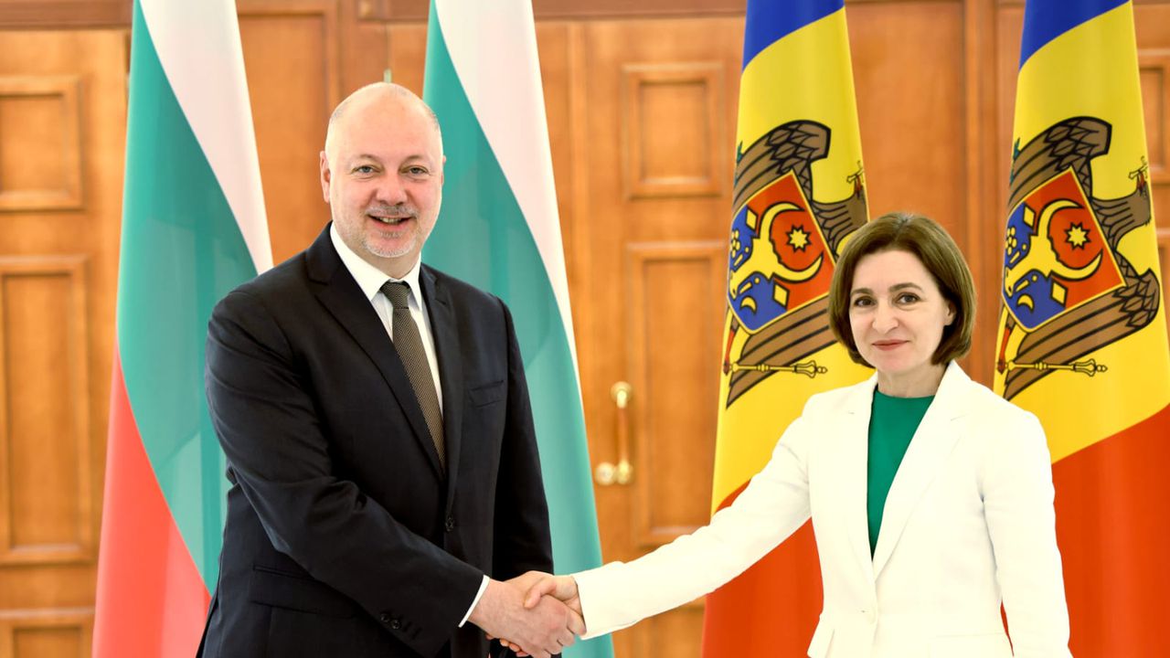Росен Желязков пред Мая Санду: България твърдо подкрепя европейската интеграция на Молдова