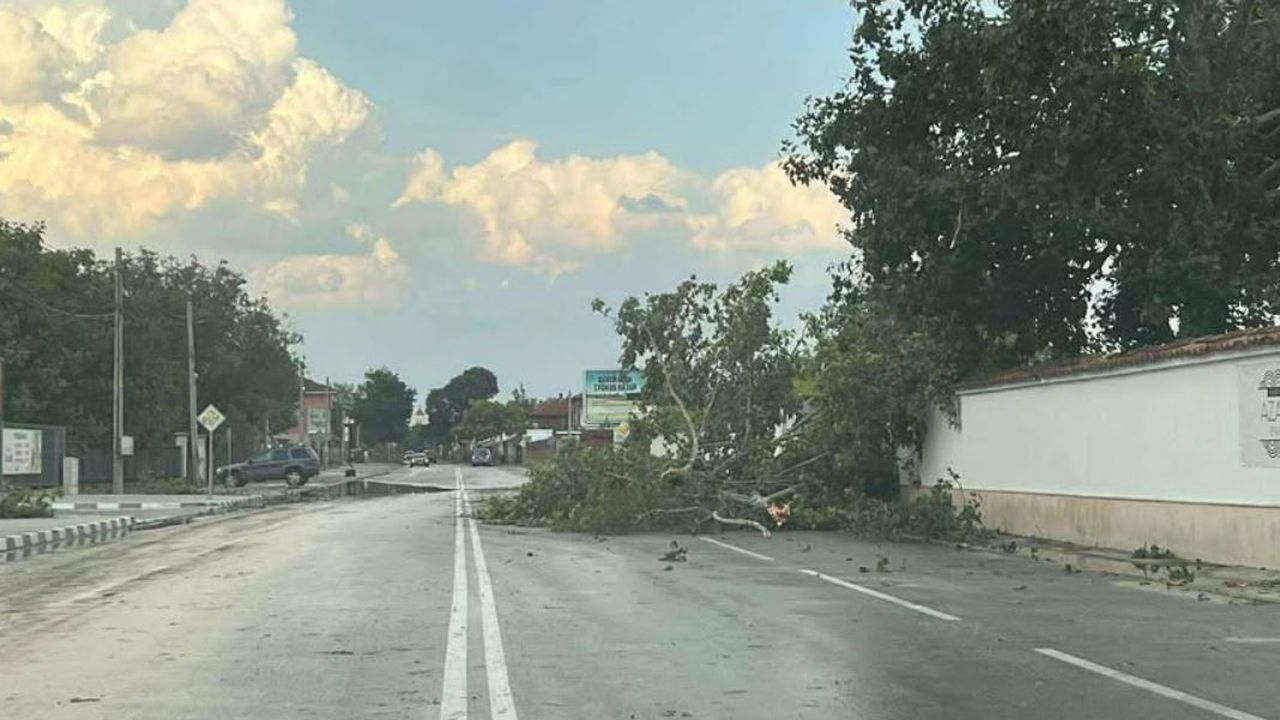 Брутална буря помете Раковски