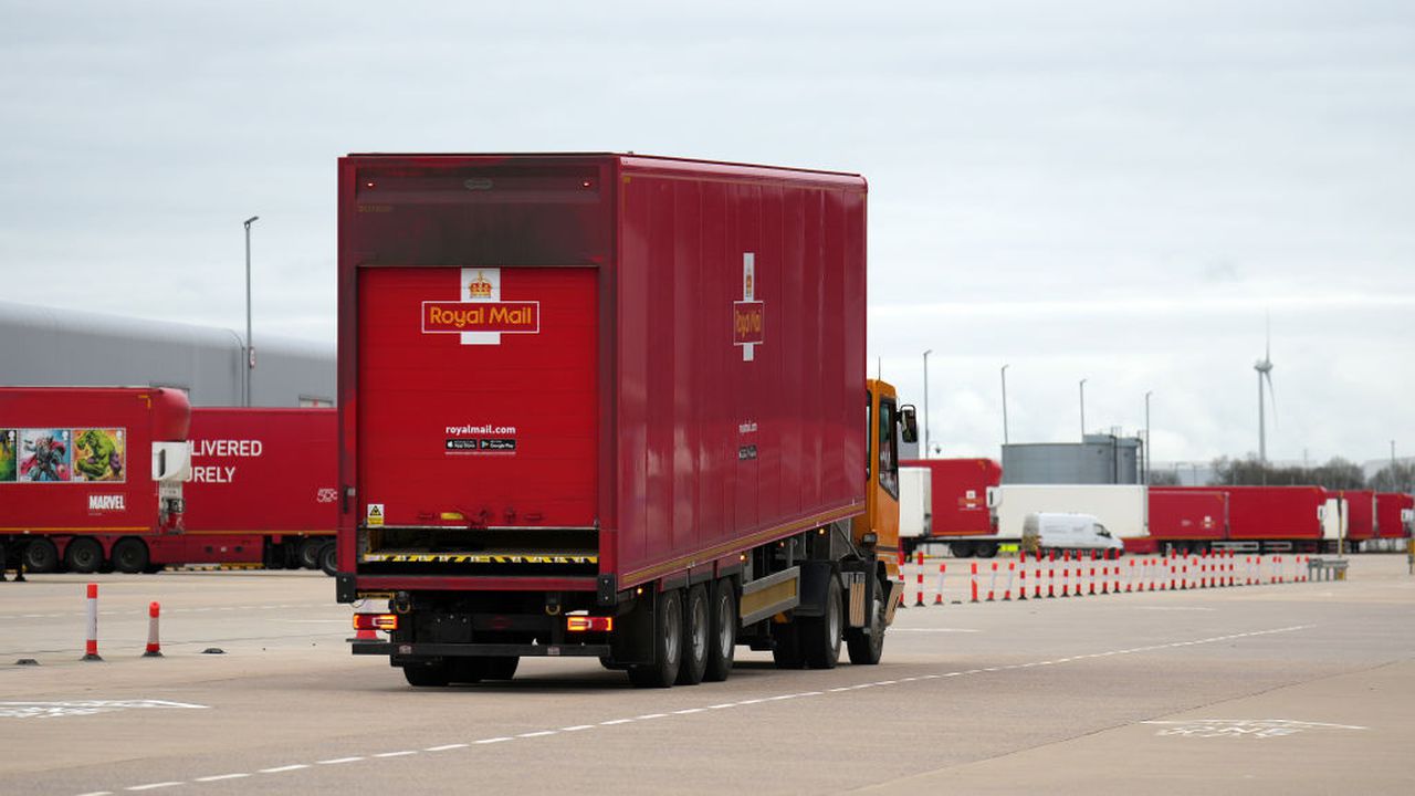 Британската пощенска и куриерска компания Роял мейл (Royal Mail) обяви,