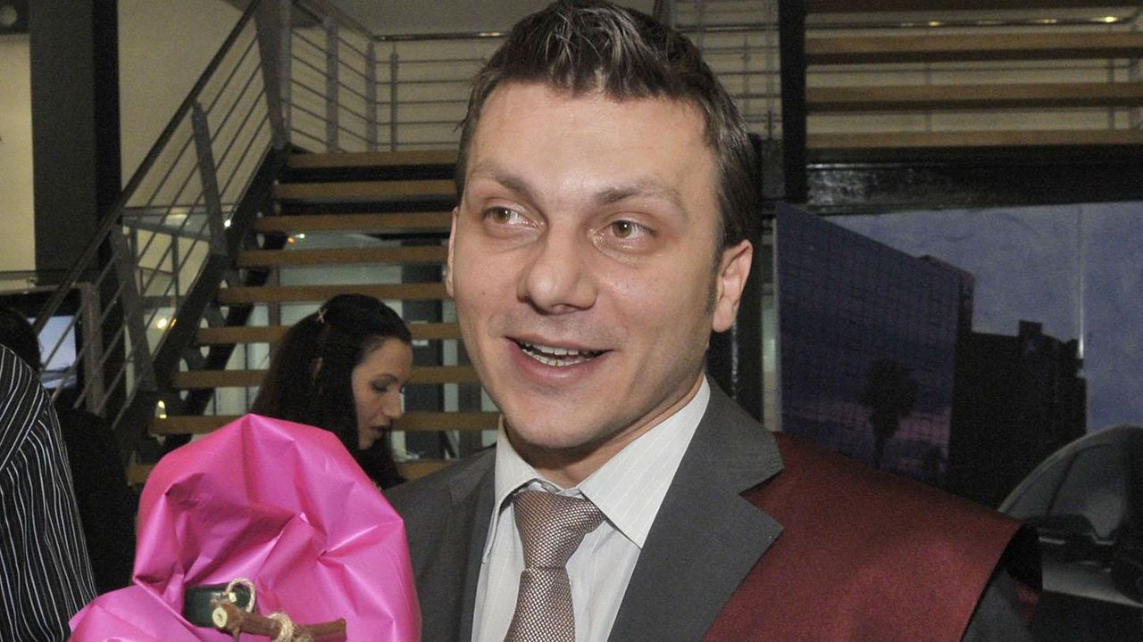 Според прокуратурата в жилището на Хасърджиев заедно с още двама