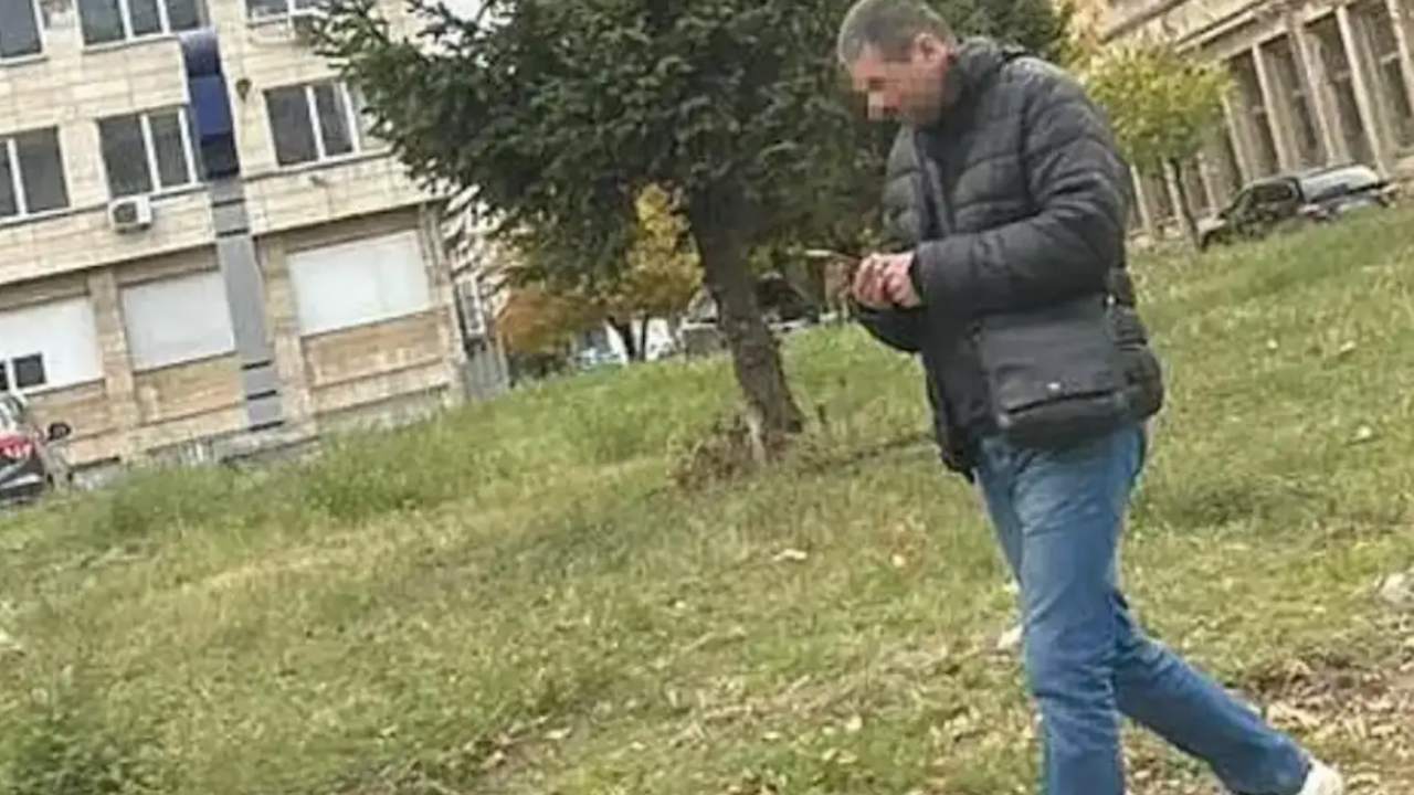 Разпознат от гражданите като известен водещ от екрана е 38-годишният