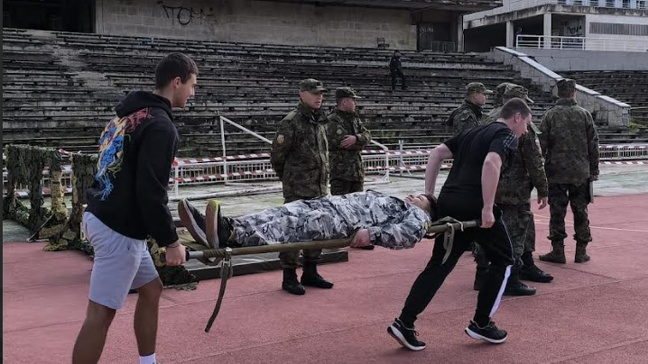 В рамките на спортния празник се проведоха полуфиналните и финалните