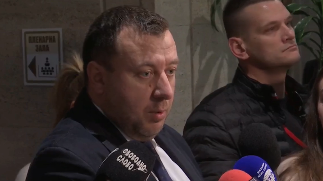 По думите му се цели овладяване на службите и се