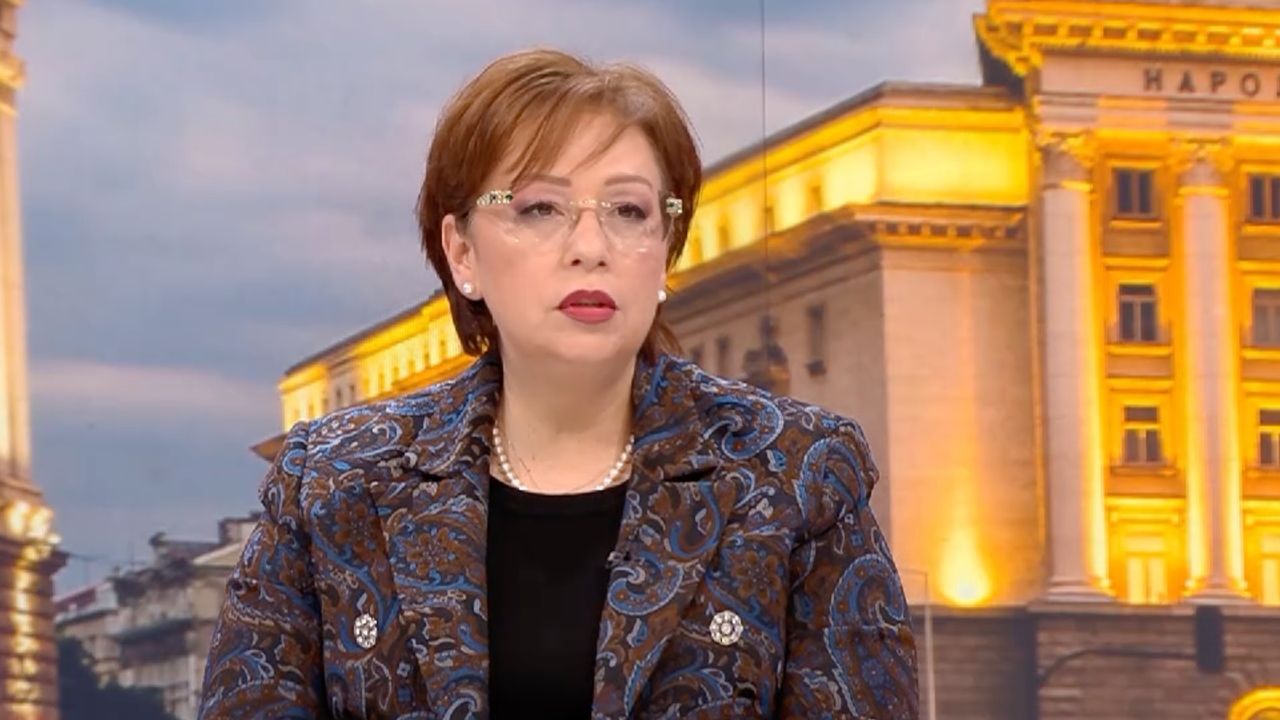 Тя поясни, че управляващите са приели в правна комисия всички