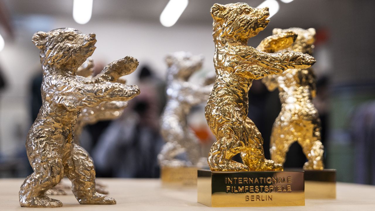 Южнокорейската актриса Бе Дуна е работила с режисьори като Пон