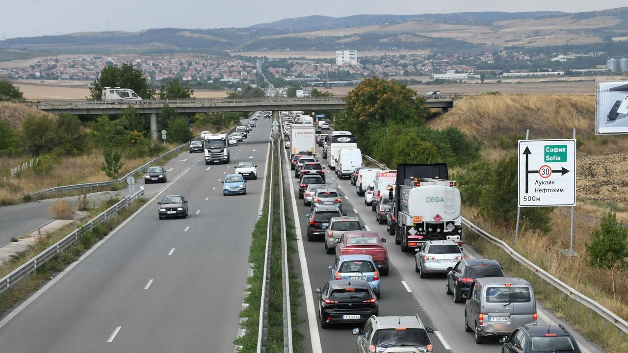 Катастрофа на АМ "Тракия", задръстването е километрично