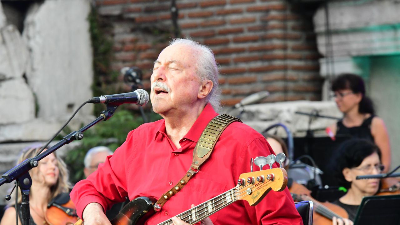 Паметната плоча на основателя на Щурците“ Кирил Маричков ще бъде