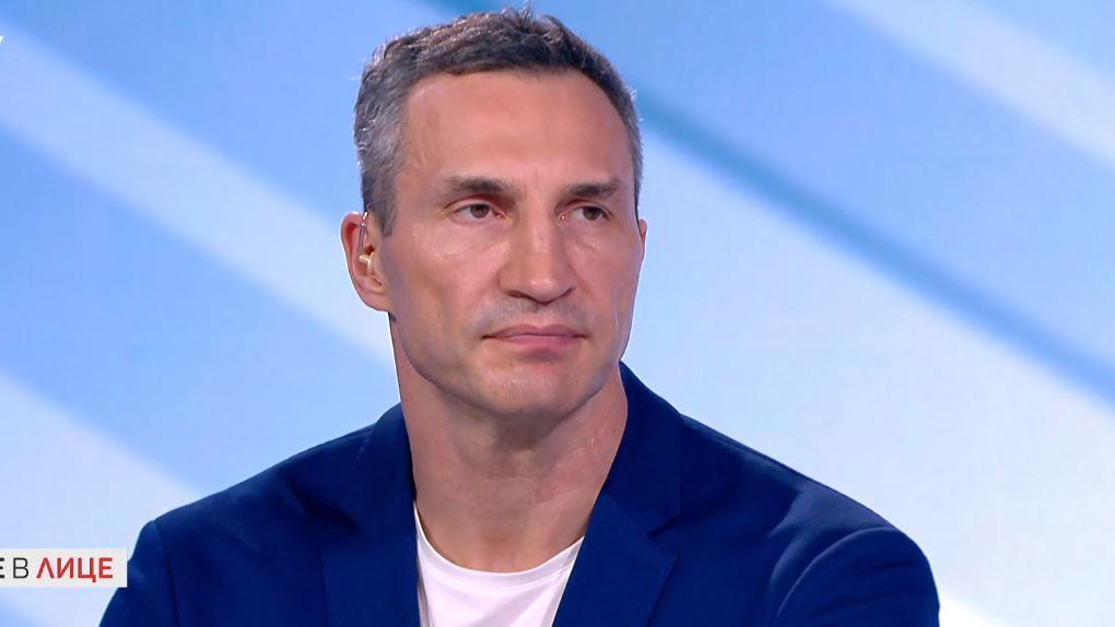 В момента мисля как да помогна на държавата си в