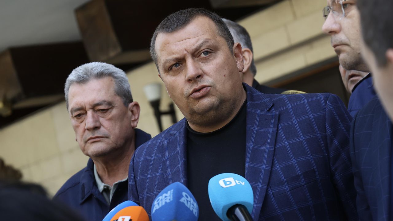 Зам.-министърът на вътрешните работи Тони Тодоров изнесе информация за пожарната